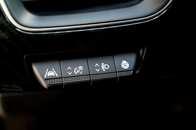 Renault Arkana RS line skora NAWI kamera BLIS grzane fotele i kierownica ful led max