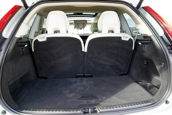 Volvo XC 90 RECHARGE panorama FUL LED wentylacja KAMERY 360 hak el alus 20 acc FUL