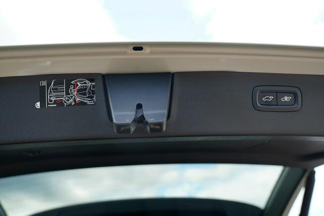 Volvo XC 90 RECHARGE panorama FUL LED wentylacja KAMERY 360 hak el alus 20 acc FUL