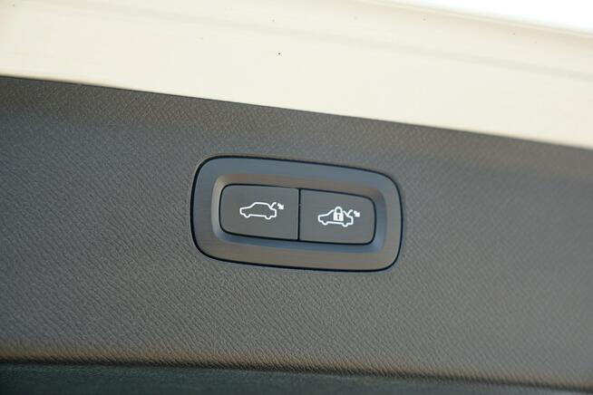 Volvo XC 90 RECHARGE panorama FUL LED wentylacja KAMERY pneumatyka alusy acc masaz