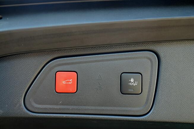 Peugeot 3008 GT kamery skóra MASAZE night vision FUL LED el.klapa blis panorama MAX