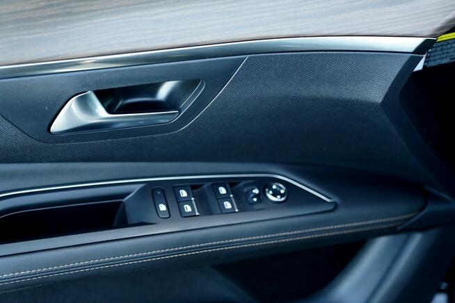 Peugeot 3008 GT kamery skóra MASAZE night vision FUL LED el.klapa blis panorama MAX