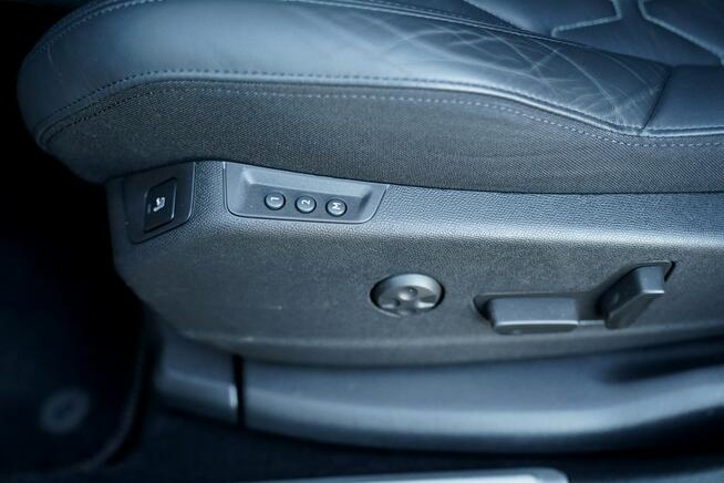 Peugeot 5008 GT kamery Skora Nawi blis GRIP CONTROL masaze ACC sam parkuje MAX OP.