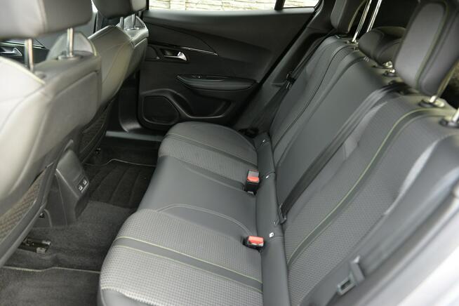 Peugeot 2008 1.2 130KM GT Line Full LED Navi Kamera Półskóra Asystenci Tryby jazdy