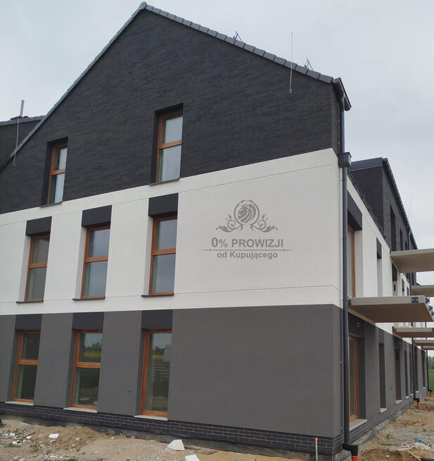 Piękne 2pok.mieszkanie z ogródkiem/miejsce postojowe oraz komórka w cenie.