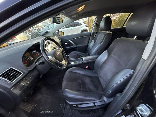 Avensis 1.8 Premium 147km pdc SKÓRA kamera NAVI serwis BEZYWPADEK 2014