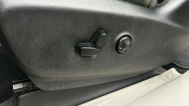 Chrysler Pacifica 3.6Pentastar 286KM 7os LPG KameraCof NaviAndroid