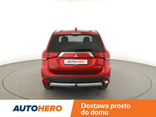 Mitsubishi Outlander niski przebieg kamera grzane fotele tempomat