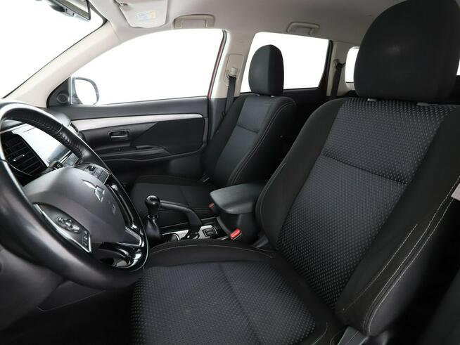 Mitsubishi Outlander niski przebieg kamera grzane fotele tempomat