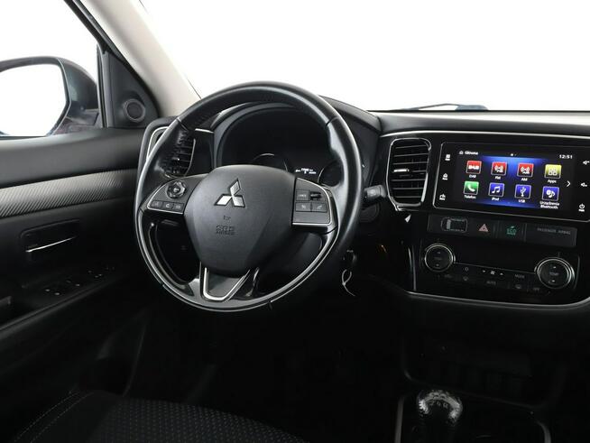 Mitsubishi Outlander niski przebieg kamera grzane fotele tempomat