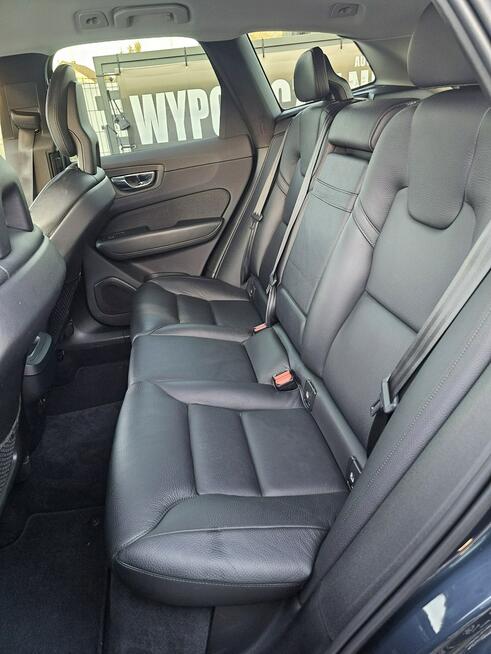 Volvo XC 60 2.0 benz 200KM Automat Skóra ACC AutoPilot OkAzJA BEZWYPADEK 1 Reka €