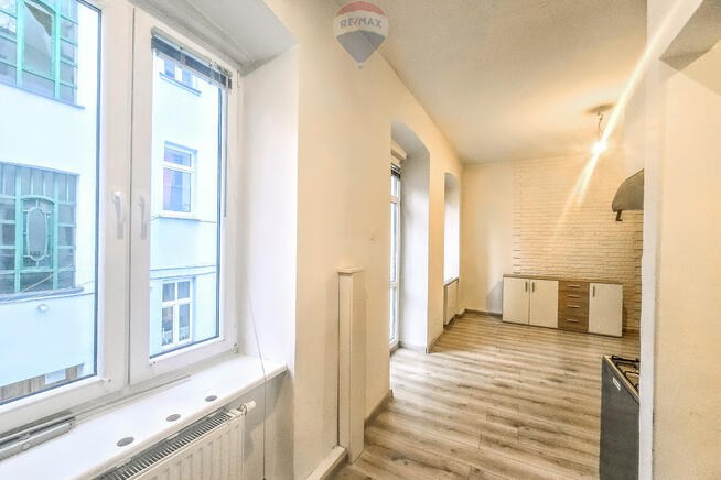 Kawalerka z balkonem przy Manufakturze