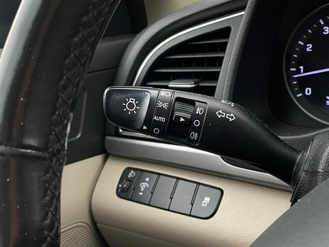 Hyundai Elantra 1.6 MPI 128KM 6AT Comfort + Winter Salon PL 1 wł. Od Dealera