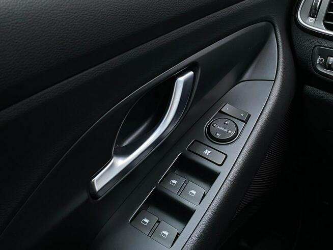 Hyundai i30 1.5DPI 110KM Classic + ALU Gwarancja 2026r Salon Polska FV23%