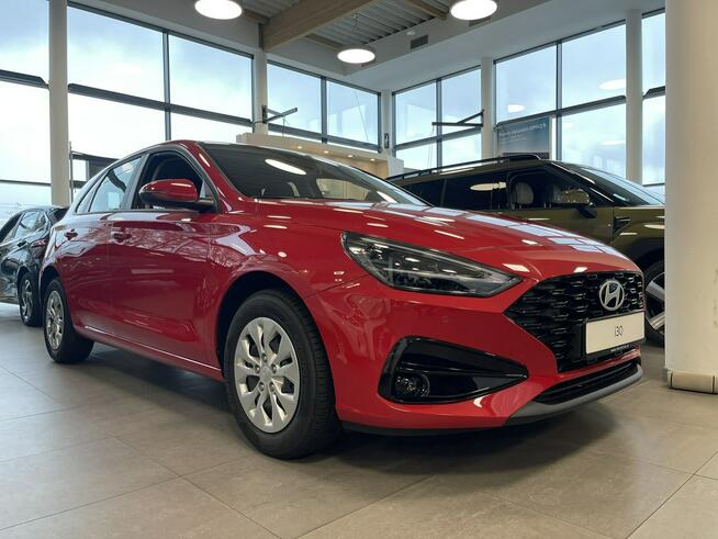 Hyundai i30 1.5 DPI 6MT (96 KM) Pure + Comfort + Winter - dostępny od ręki