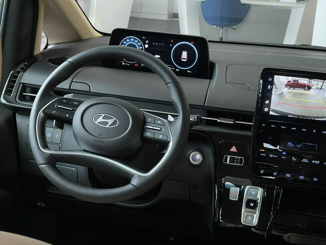 STARIA HEV 9s 1.6 T-GDI 215KM 6AT SMART VIP -wyprzedaż rocznika 2024