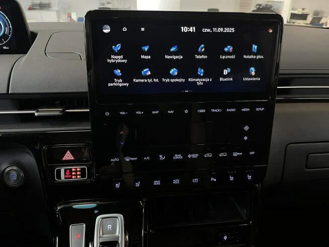 STARIA HEV 9s 1.6 T-GDI 215KM 6AT SMART VIP -wyprzedaż rocznika 2024