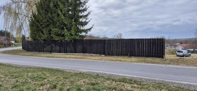 Działka budowlana z fundamentami