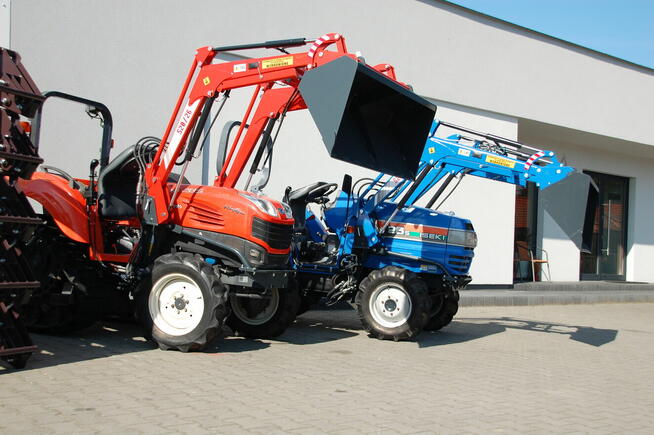 Ładowacz TUR z Samopoziomowaniem do Traktora Iseki – Maksyma