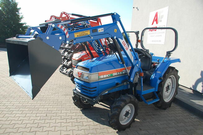 Ładowacz TUR z Samopoziomowaniem do Traktora Iseki – Maksyma