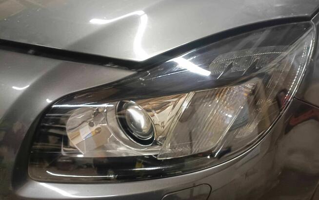 Regeneracja reflektorów samochodowych