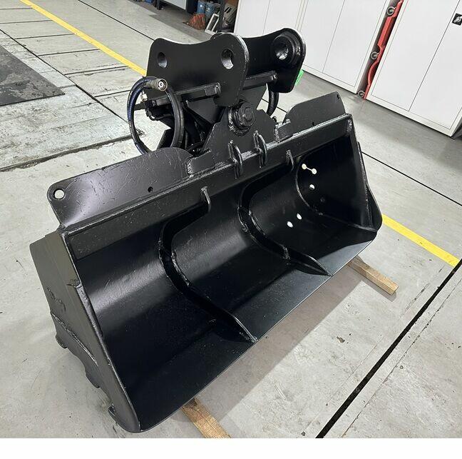 UŻYWANA ŁYŻKA SKARPOWA HYDRAULICZNIE UCHYLNA Komatsu PW160-7