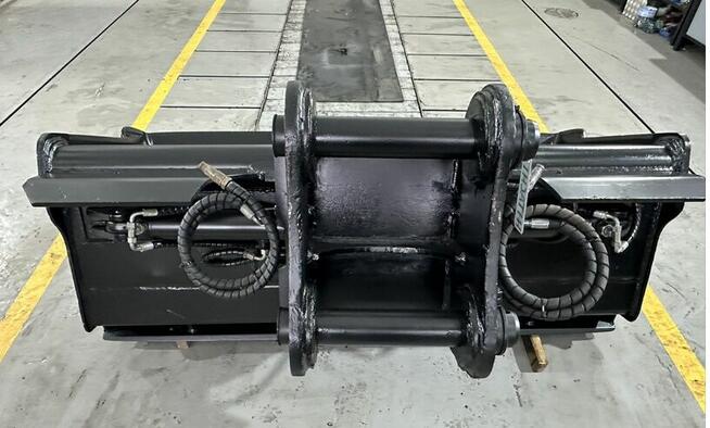 UŻYWANA ŁYŻKA SKARPOWA HYDRAULICZNIE UCHYLNA Hitachi ZX 170W