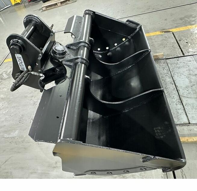 UŻYWANA ŁYŻKA SKARPOWA HYDRAULICZNIE UCHYLNA Hitachi ZX 170W