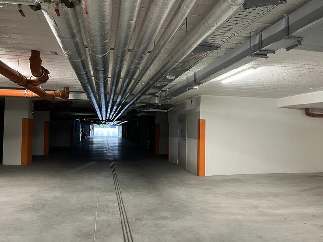 3 pokoje nowy blok, garaż miejsce parkingowe, komórka