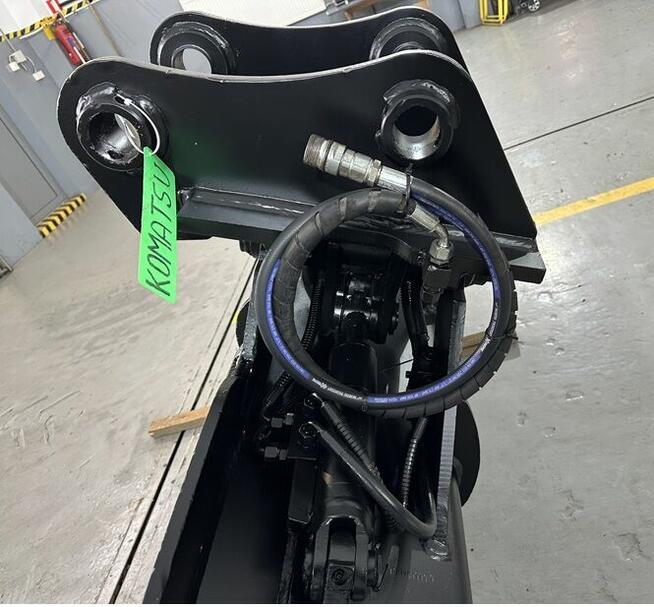 UŻYWANA ŁYŻKA SKARPOWA HYDRAULICZNIE UCHYLNA Komatsu PW160-7