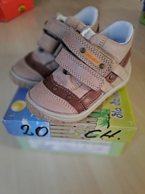 Buty dziecięce skórzane nowe