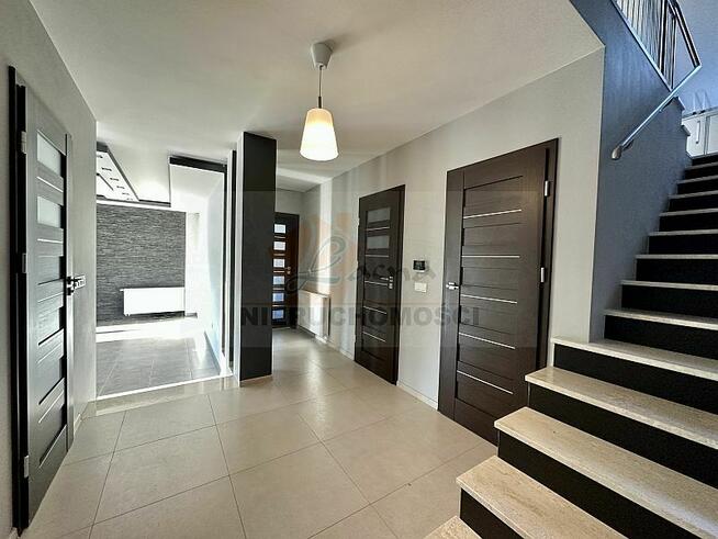 173D Nowoczesny dom wolnostojący położony w gminie Grybów, 2