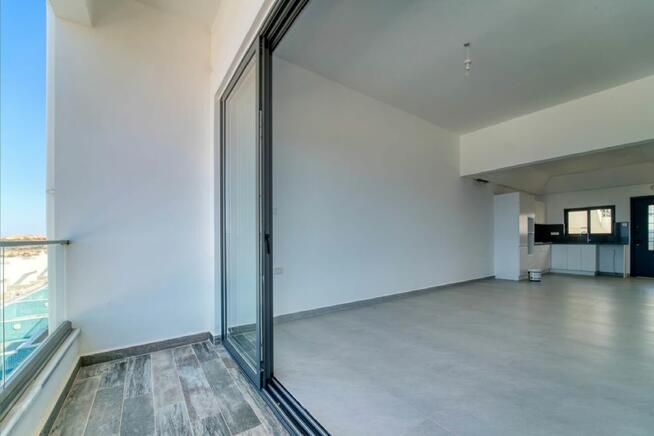 4-pokojowy penthouse 114 m² z basenem na dachu