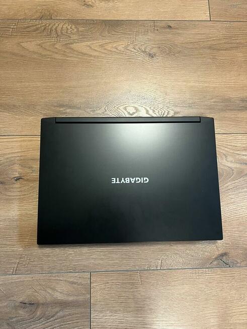 Syndyk sprzeda ruchomości spółki Edventure Research Lab Sp.