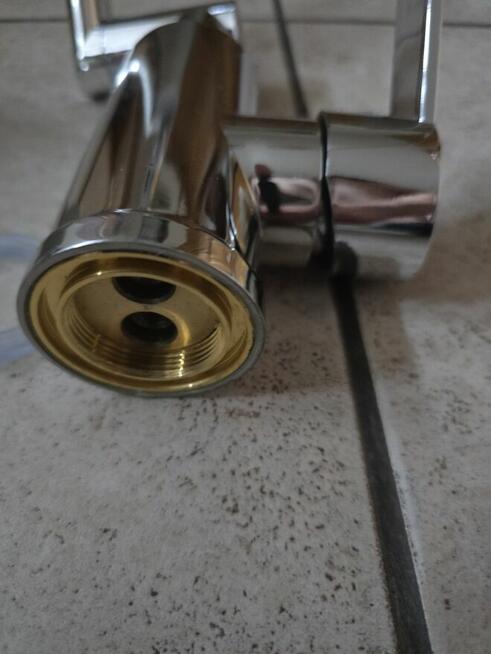 Nowy kran łamany chrom