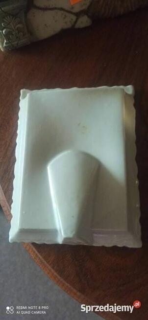 Porcelanowa,, stojąca ramka na zdjęcia