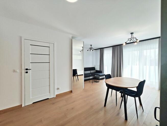 Nowy apartament z balkonem oraz garażem