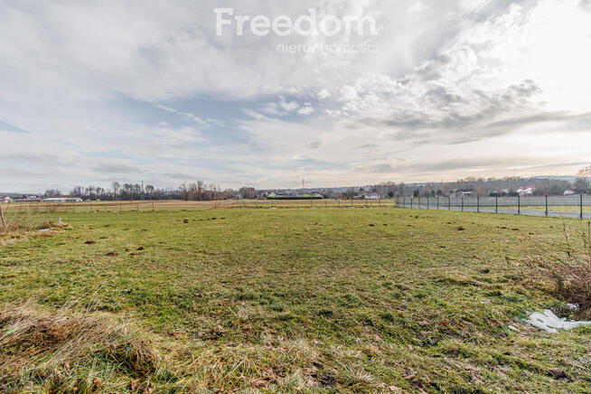 Działka budowlana z częścią rolną w Lusławicach!