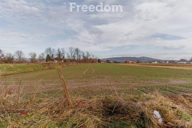 Działka budowlana z częścią rolną w Lusławicach!