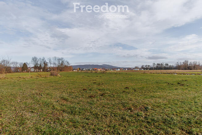 Działka budowlana z częścią rolną w Lusławicach!