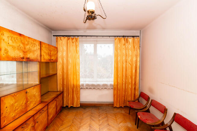 Dom - 137,8m2, działki 2273m2 - Ćmielów