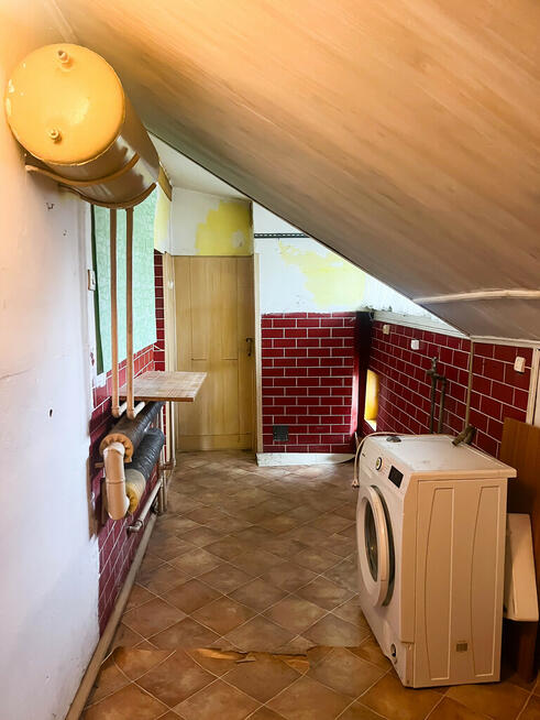 Dom - 137,8m2, działki 2273m2 - Ćmielów