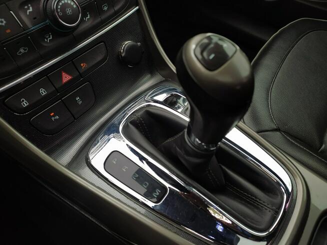 Chevrolet Malibu Najbogatsza wersja LTZ , Automat, Biksenony