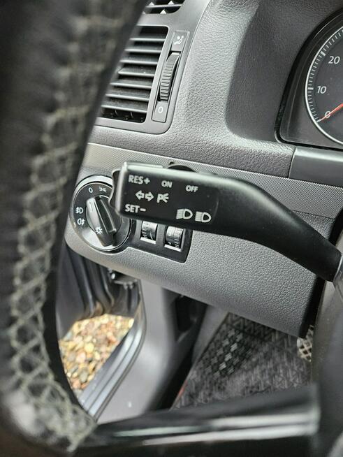 Volkswagen Touran Opłacony Zdrowy Zadbany Serwisowany Klima Navi 7osob 1Wł Po Serwisie