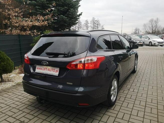 Ford Focus 1.0 12V 125KM Klimatronik Halogeny Isofix HAK Gwarancja