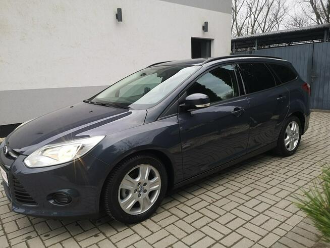 Ford Focus 1.0 12V 125KM Klimatronik Halogeny Isofix HAK Gwarancja