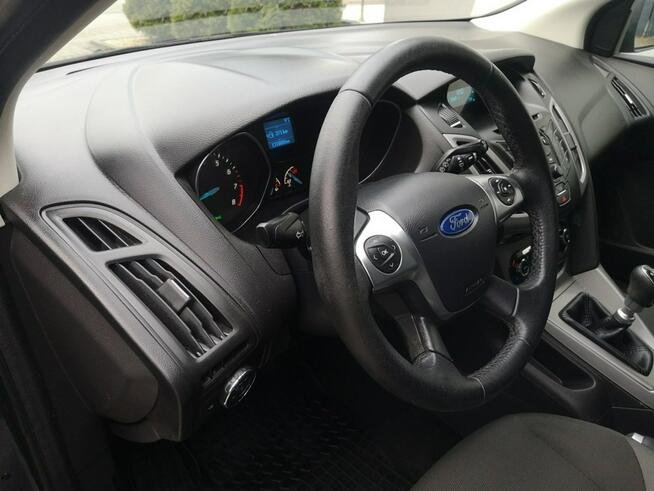 Ford Focus 1.0 12V 125KM Klimatronik Halogeny Isofix HAK Gwarancja