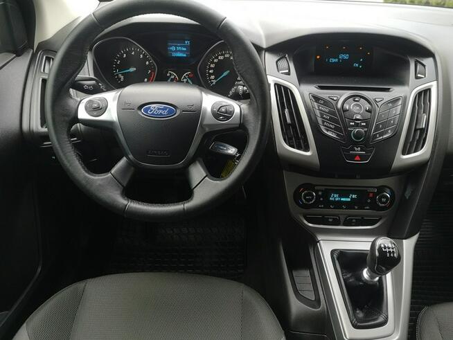 Ford Focus 1.0 12V 125KM Klimatronik Halogeny Isofix HAK Gwarancja