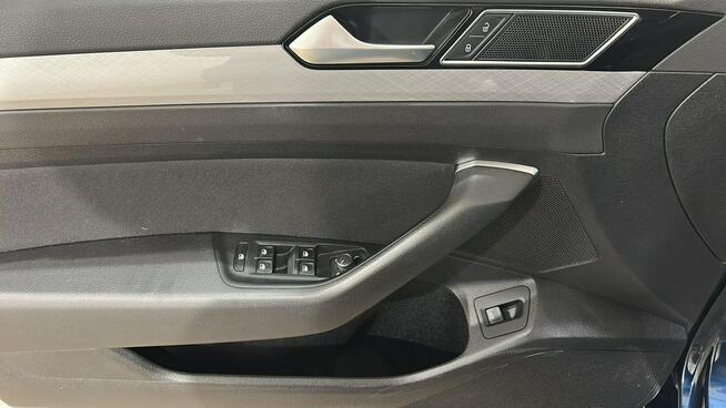 Volkswagen Passat 1.5 TSI EVO Business Sedan