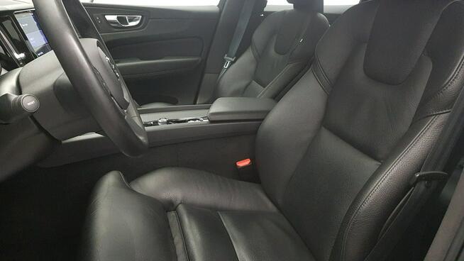 Volvo XC 60 B5 D AWD Momentum Pro ! Z Polskiego Salonu ! Faktura Vat !